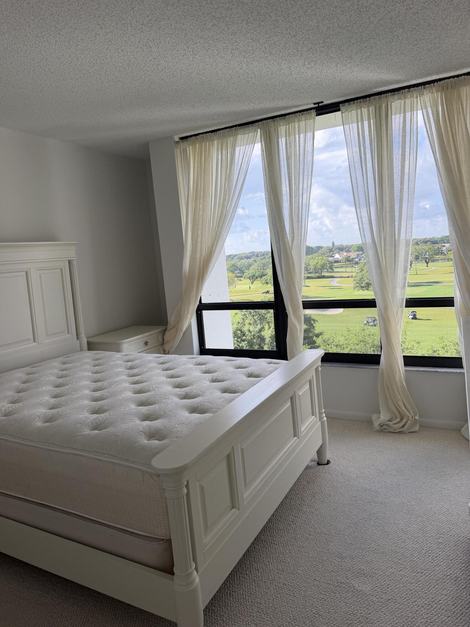 WILLOW WOOD MIDRISE II CONDO - Residential Lease