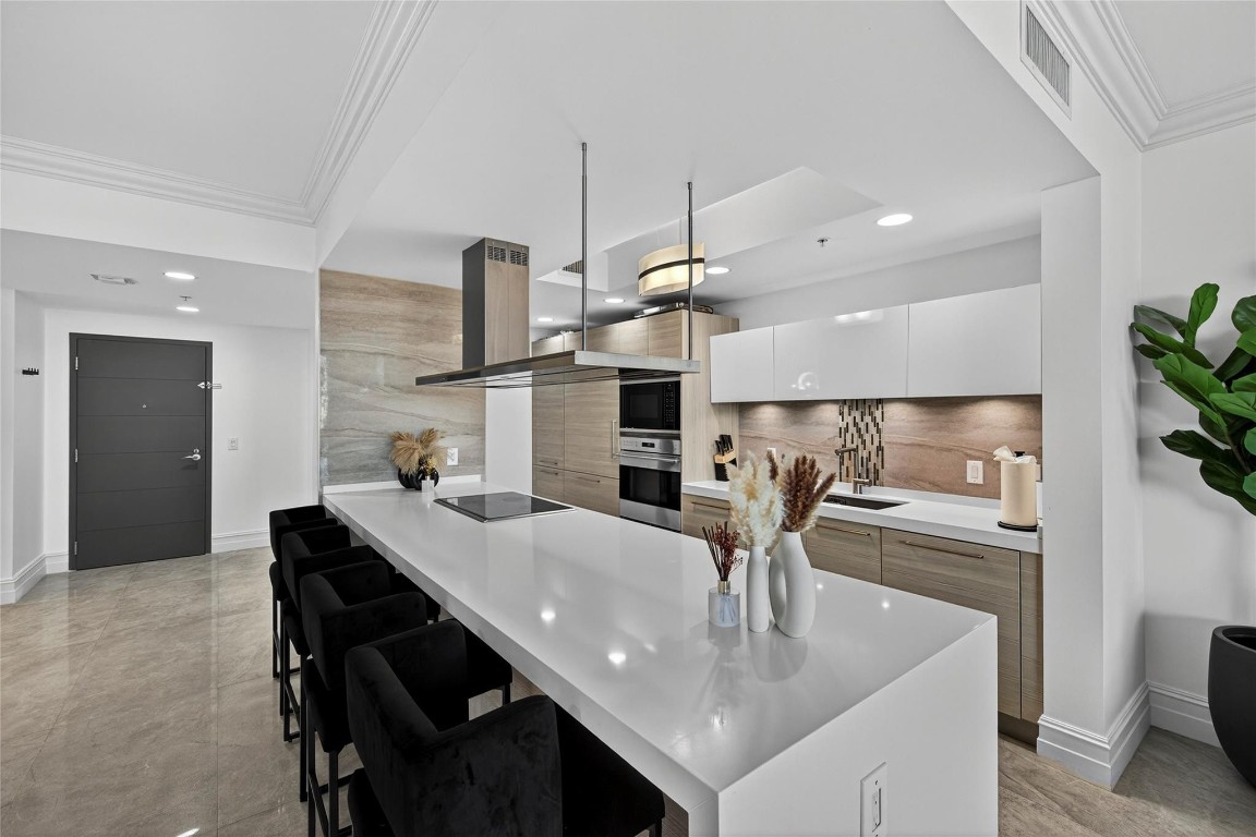 MARINA PALMS RESIDENCES N - Residential