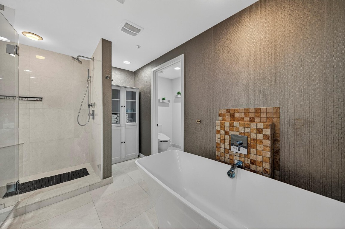 MARINA PALMS RESIDENCES N - Residential