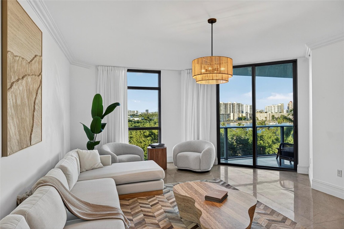 MARINA PALMS RESIDENCES N - Residential