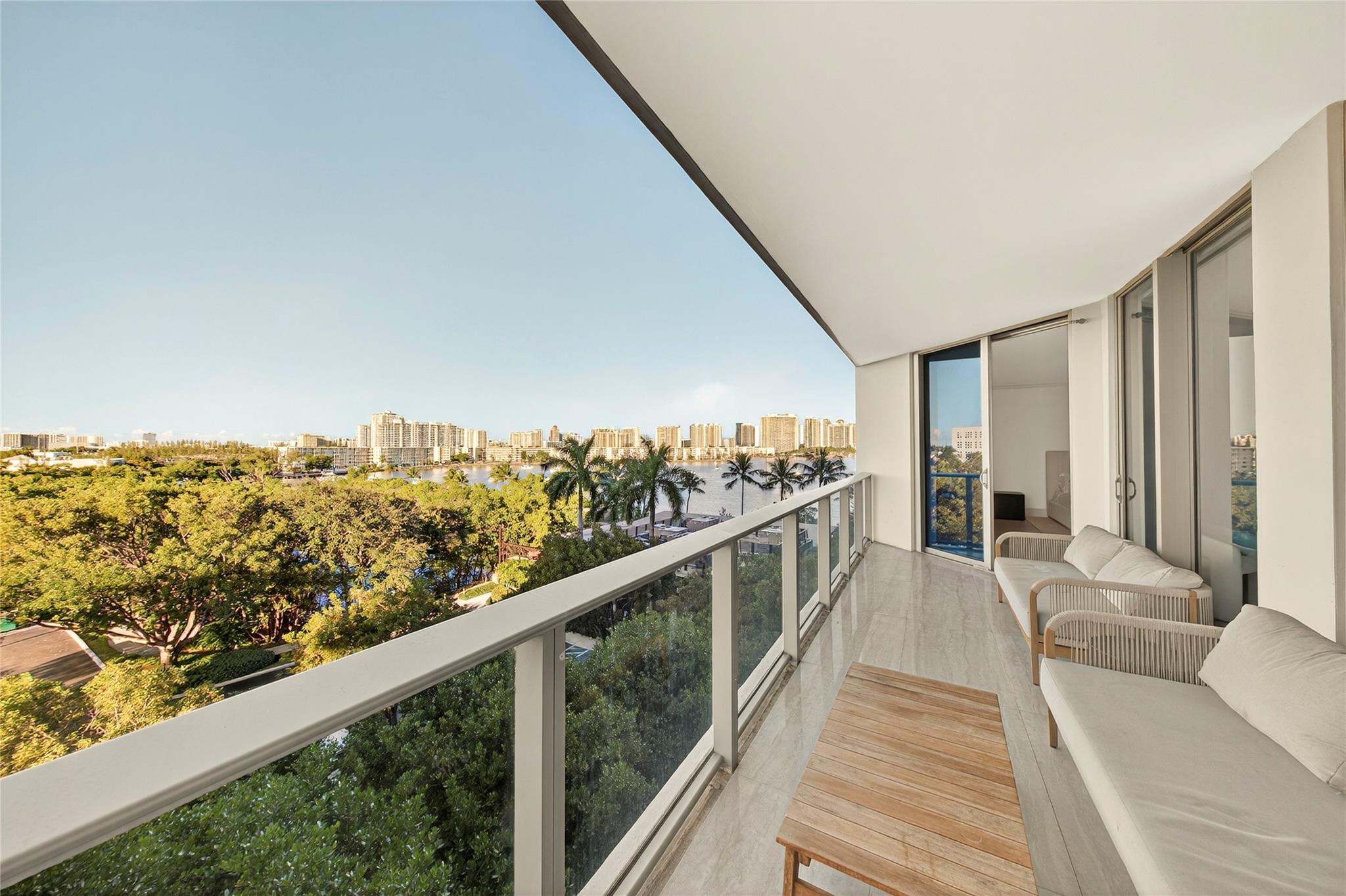 MARINA PALMS RESIDENCES N - Residential