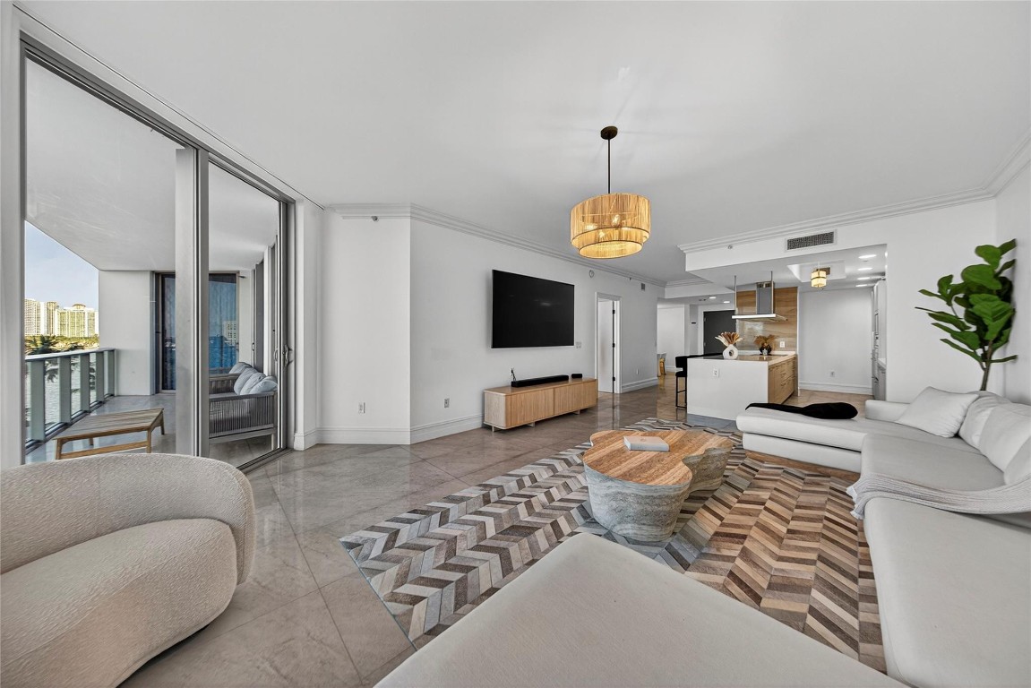 MARINA PALMS RESIDENCES N - Residential