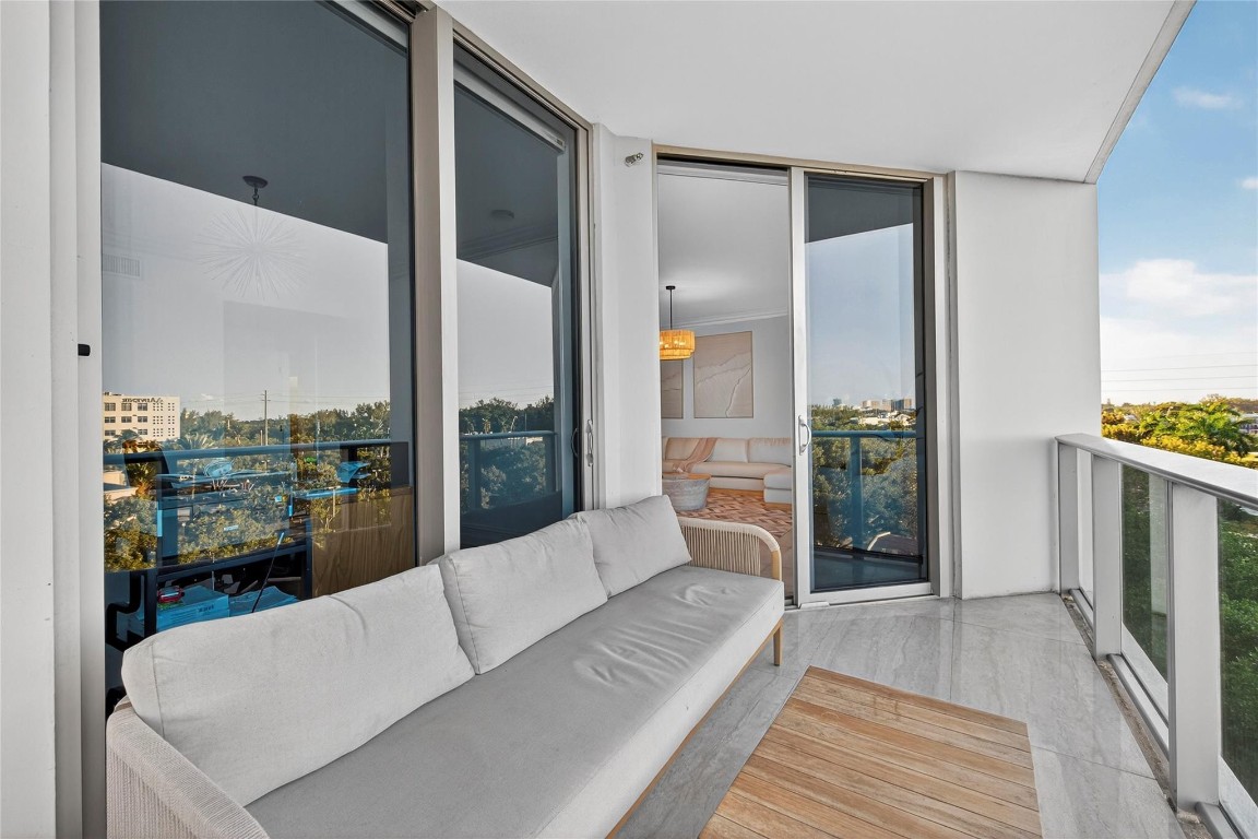 MARINA PALMS RESIDENCES N - Residential