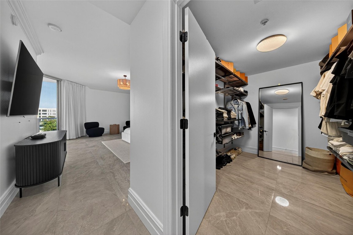 MARINA PALMS RESIDENCES N - Residential