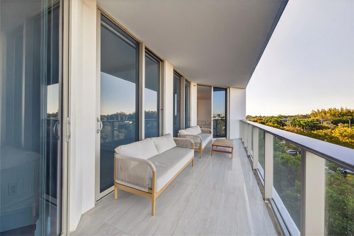 MARINA PALMS RESIDENCES N - Residential