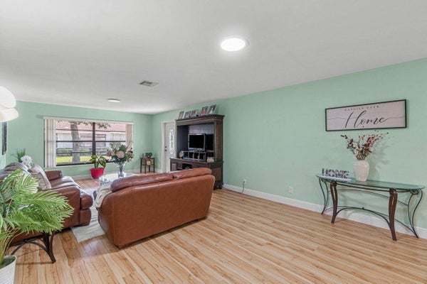 9825 WALNUT TREE WAY, BOYNTON BEACH, FL 33436 - Image c716dcd0f0d0f7ee447270c2e836e48a/3622106187