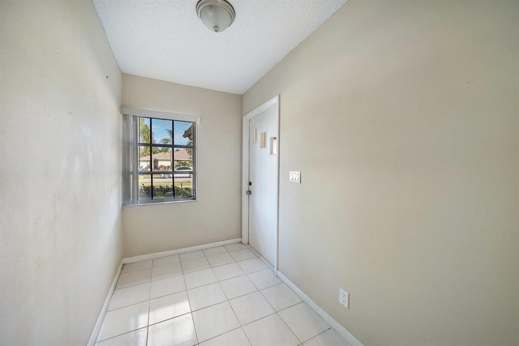 SOUTH SHORE 4 OF WELLINGTON - Residential