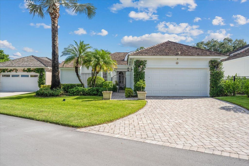 Photo of 2466 Muir Circle, Wellington, FL 33414 (MLS # B26028344)