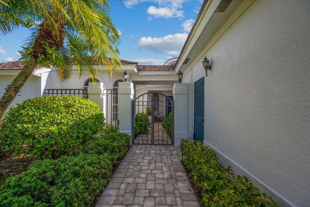 Photo of 2466 Muir Circle, Wellington, FL 33414 (MLS # B26028344)