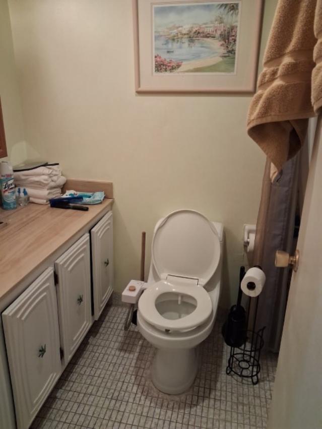 32 Colonial Club Drive 201