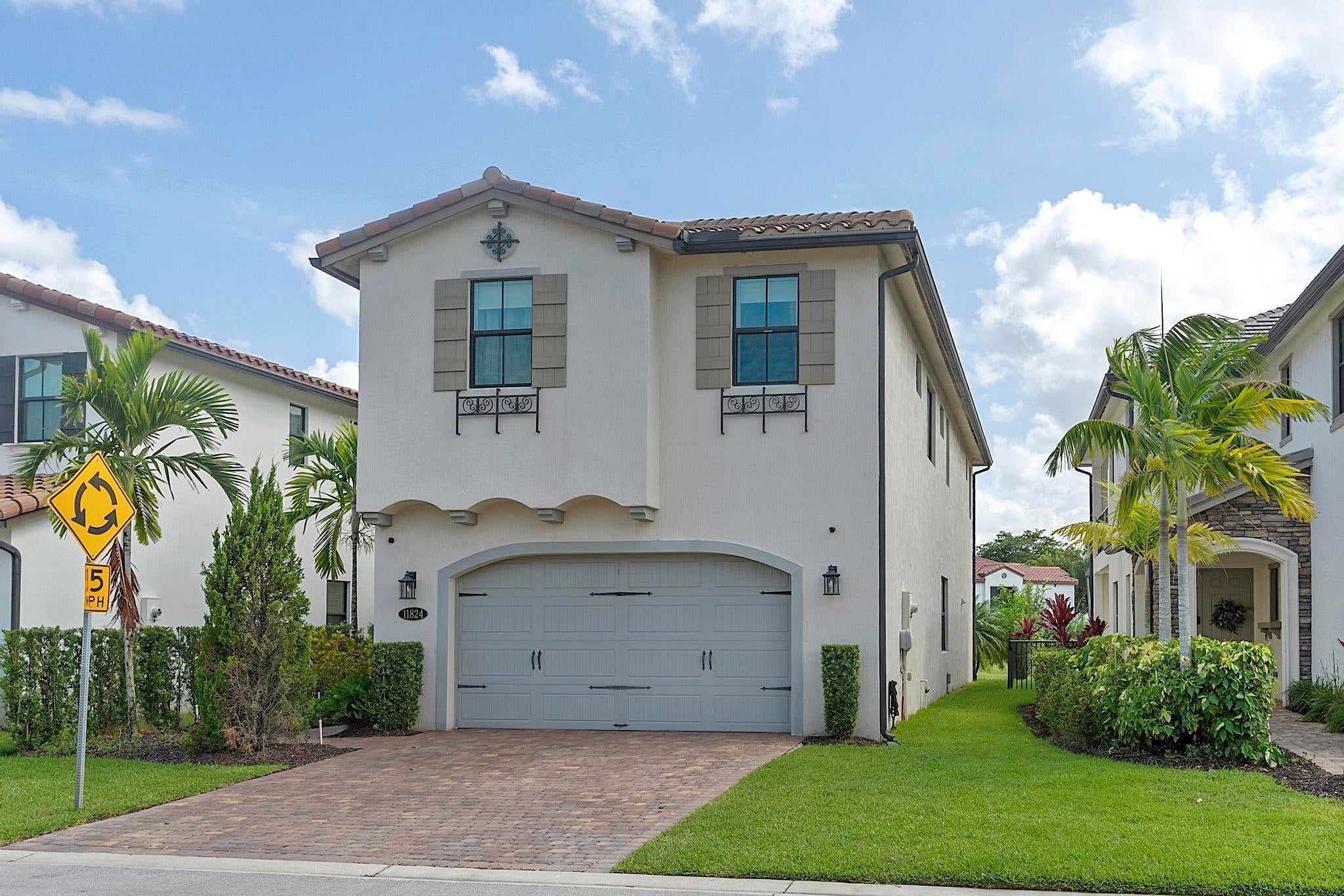 11824 SW 13th Court