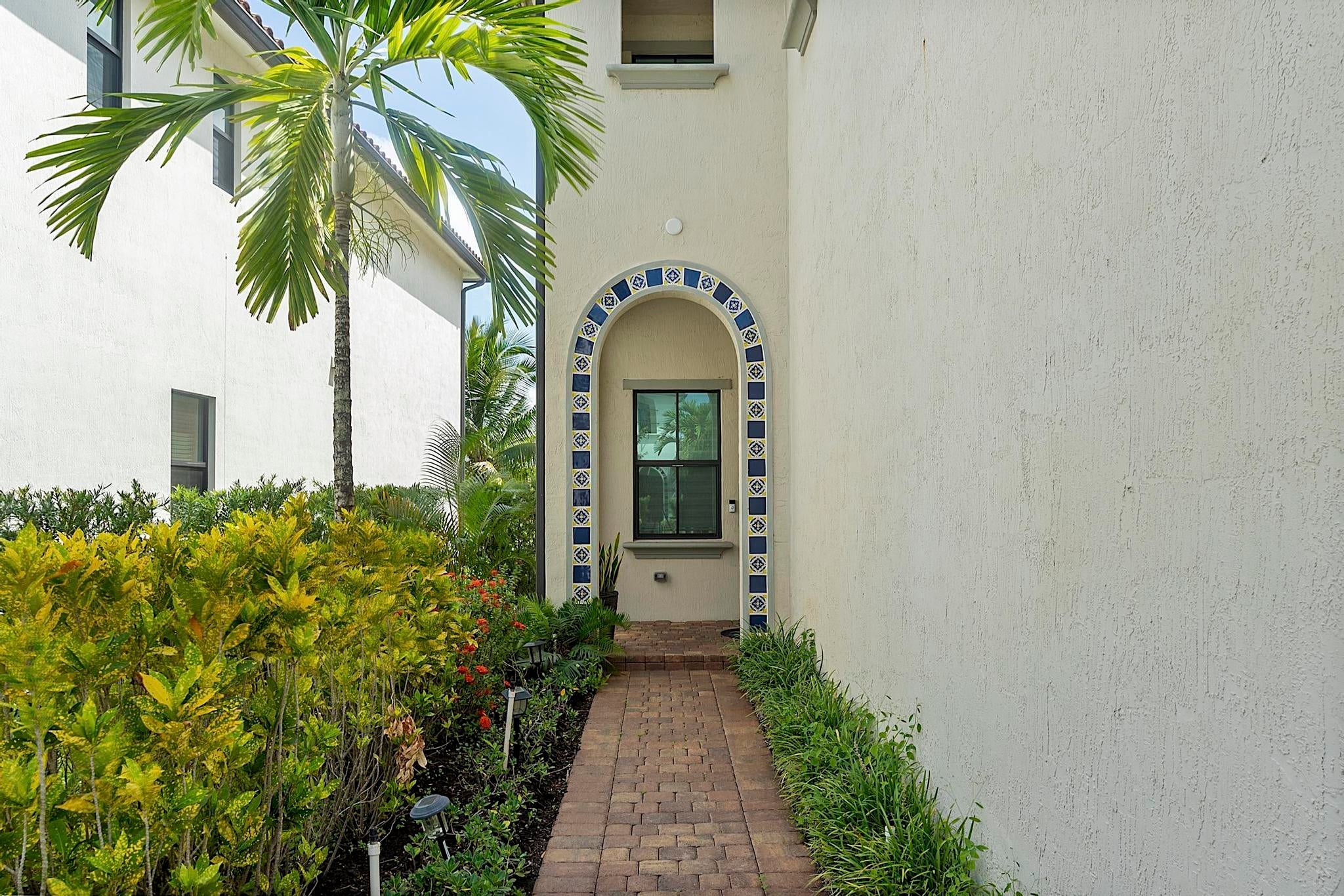 11824 SW 13th Court
