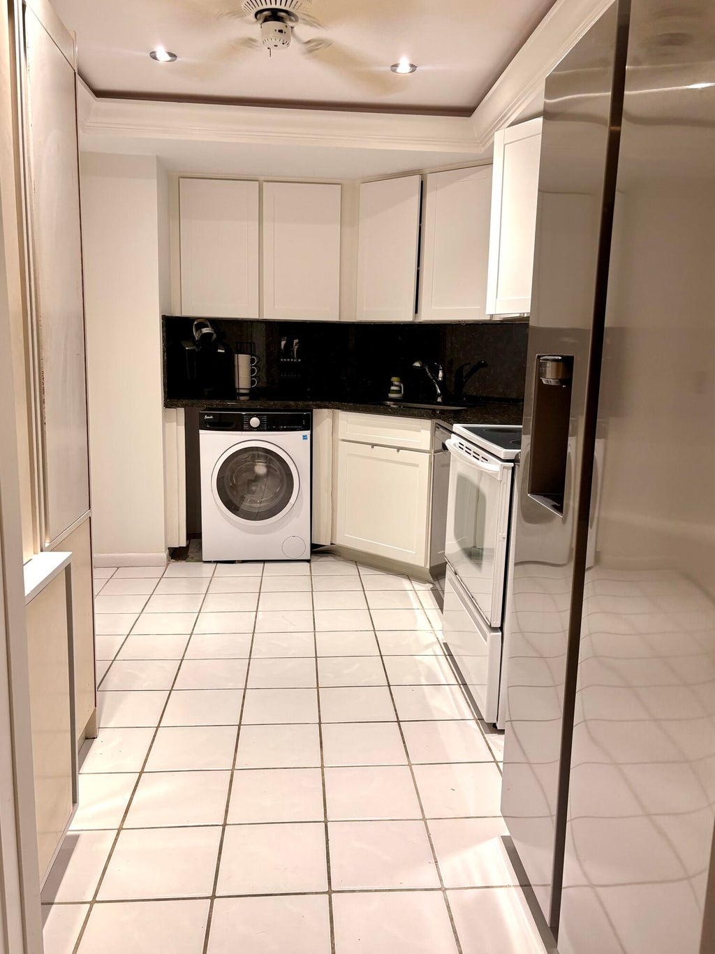 Photo of 2400 Presidential Way #2002, West Palm Beach, FL 33401 (MLS # B26043661)
