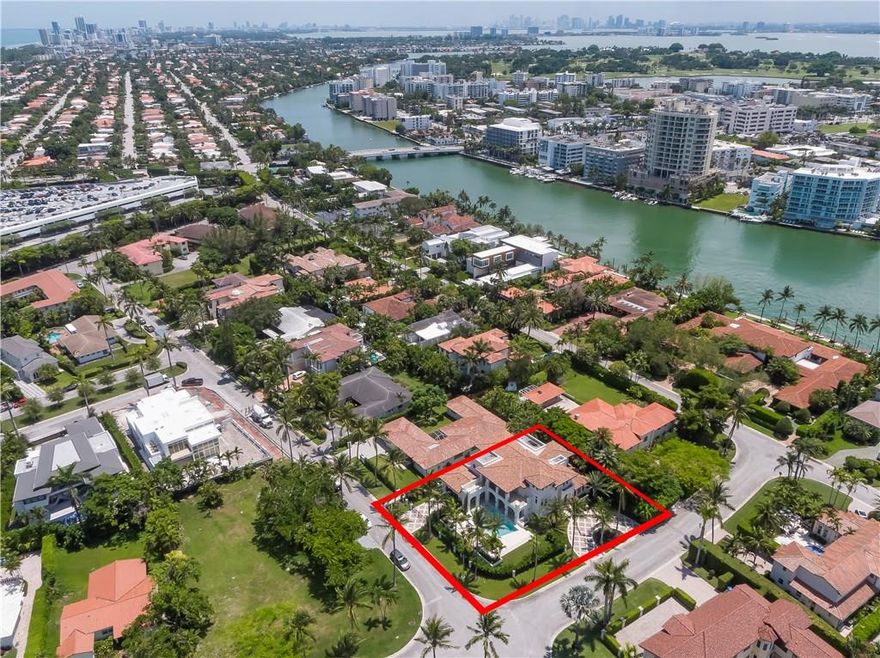 Modern, New Mansion, at the exclusive gated Bal Harbour Village. Spacious & private, Finest materials and attention to detail. High ceilings, large living room w/wet bar, family room, formal dining, fully equipped gourmet kitchen. Huge master with spa tub surrounded by covered terrace. All guestrooms are large suites, smart-home, elevator, private pool, Jacuzzi, summer kitchen, Beautiful Landscape. Walk to famous Bal Harbor Shops & Rest., Beach & Houses of Worship. Dockage available in the Village marina.