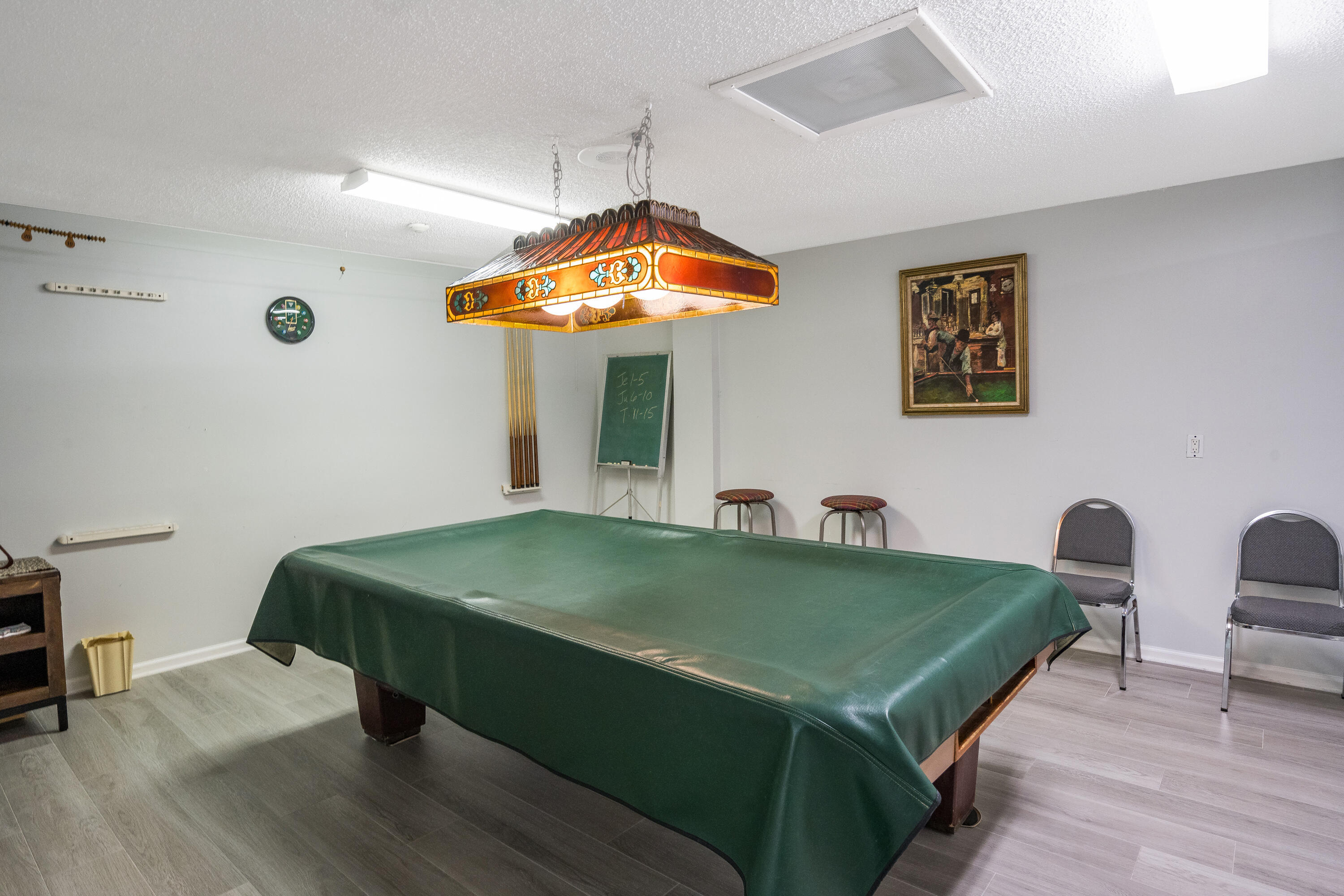LITTLE CLUB - Residential