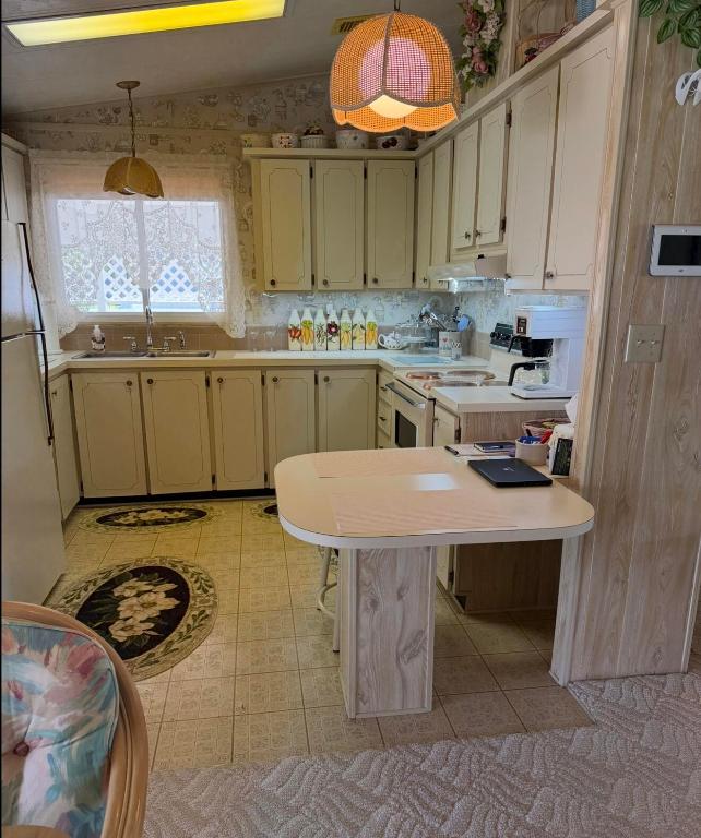 BEL-AIRE ESTATES - Residential