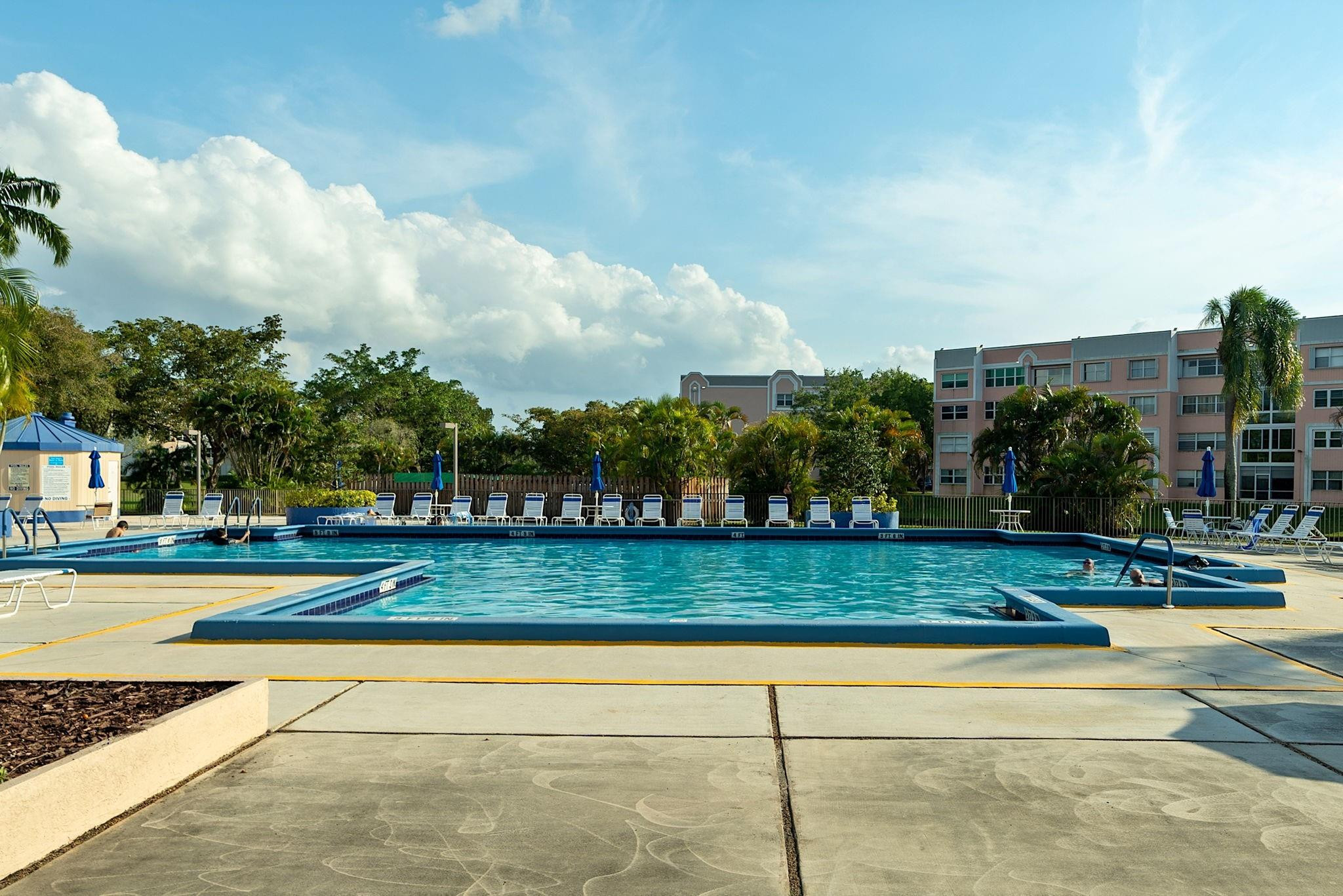 Sunrise Lakes Phase 4 - Residential