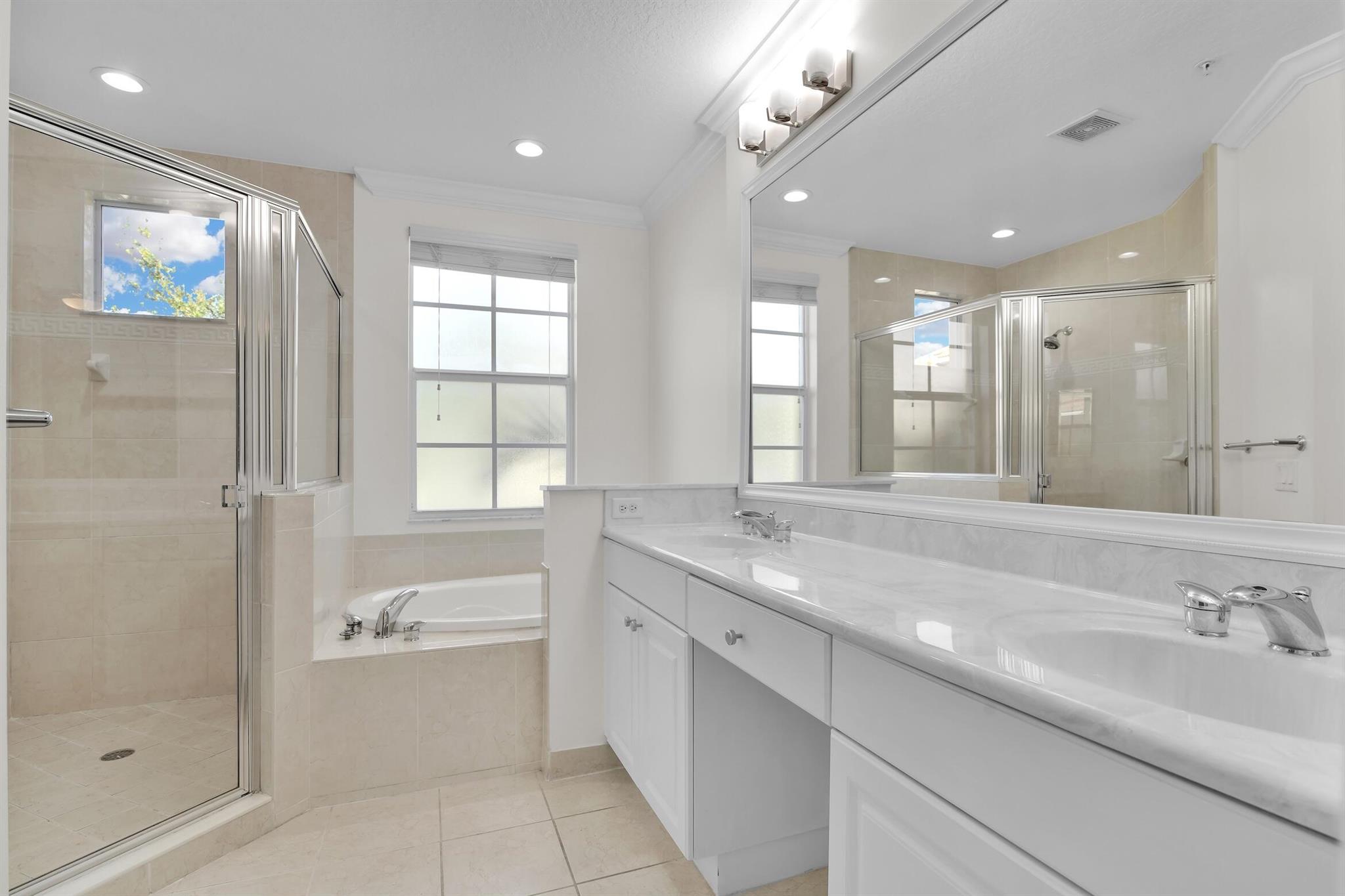 HARBOUR OAKS - Residential Lease