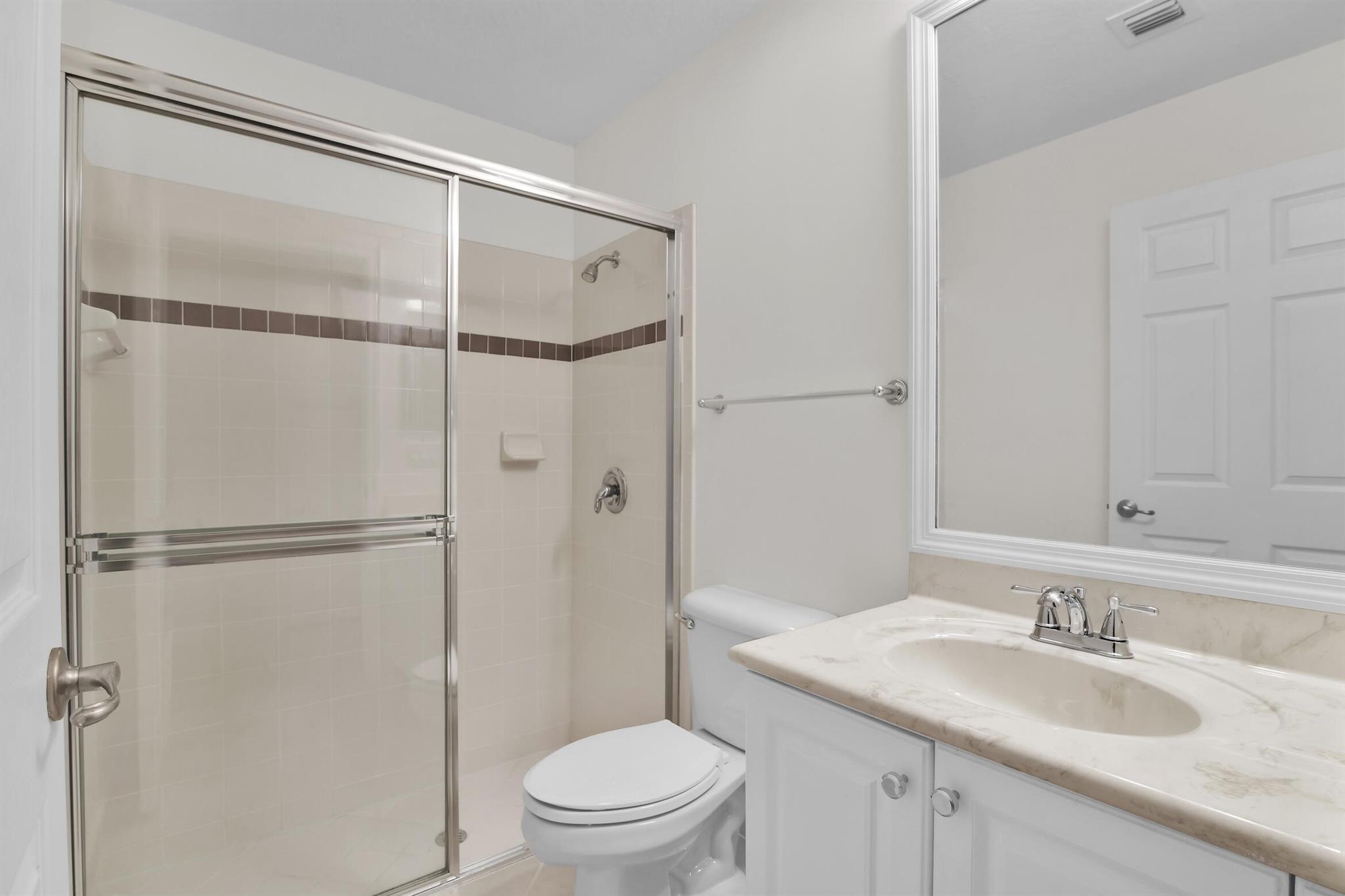 HARBOUR OAKS - Residential Lease