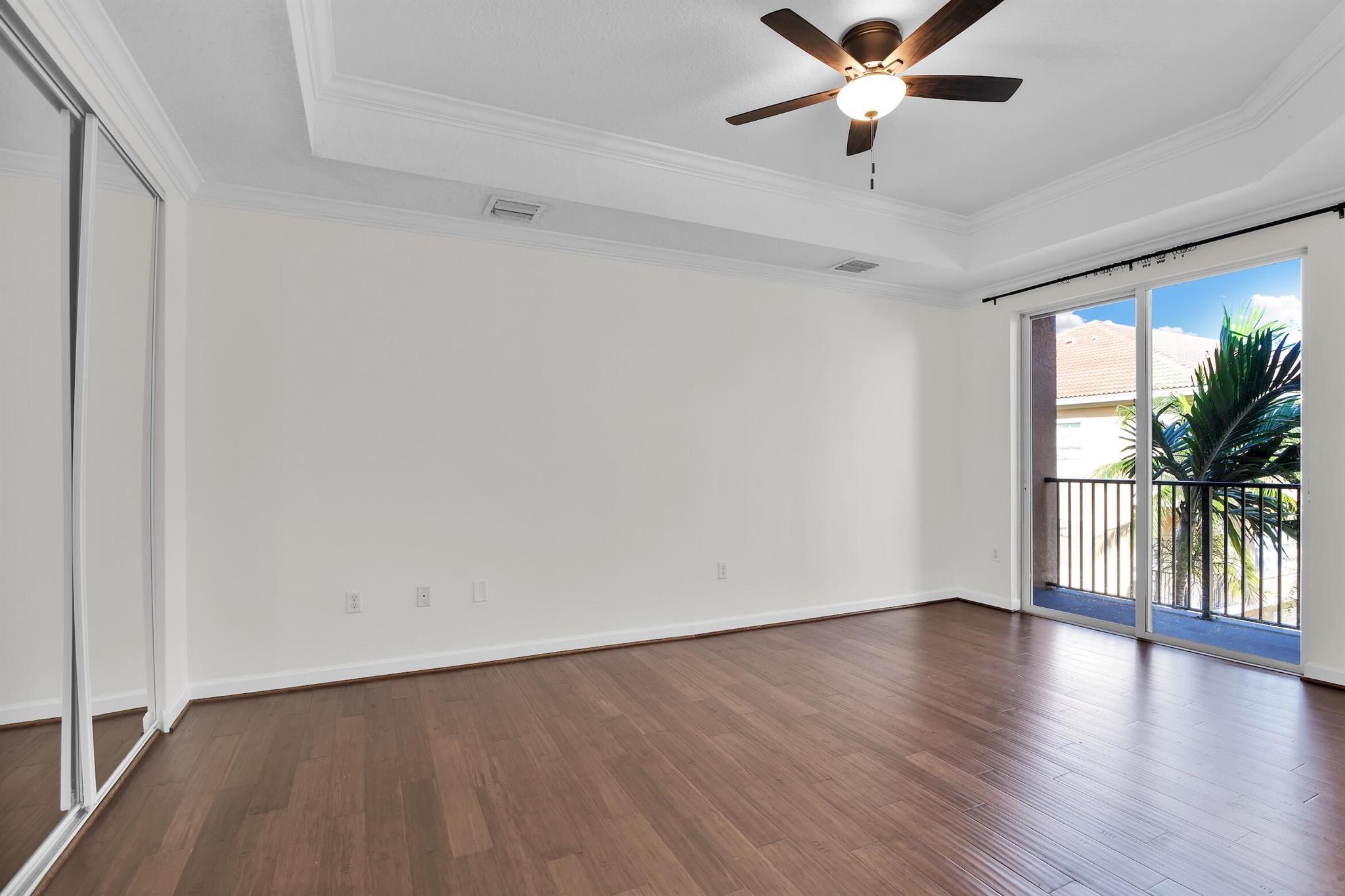 HARBOUR OAKS - Residential Lease