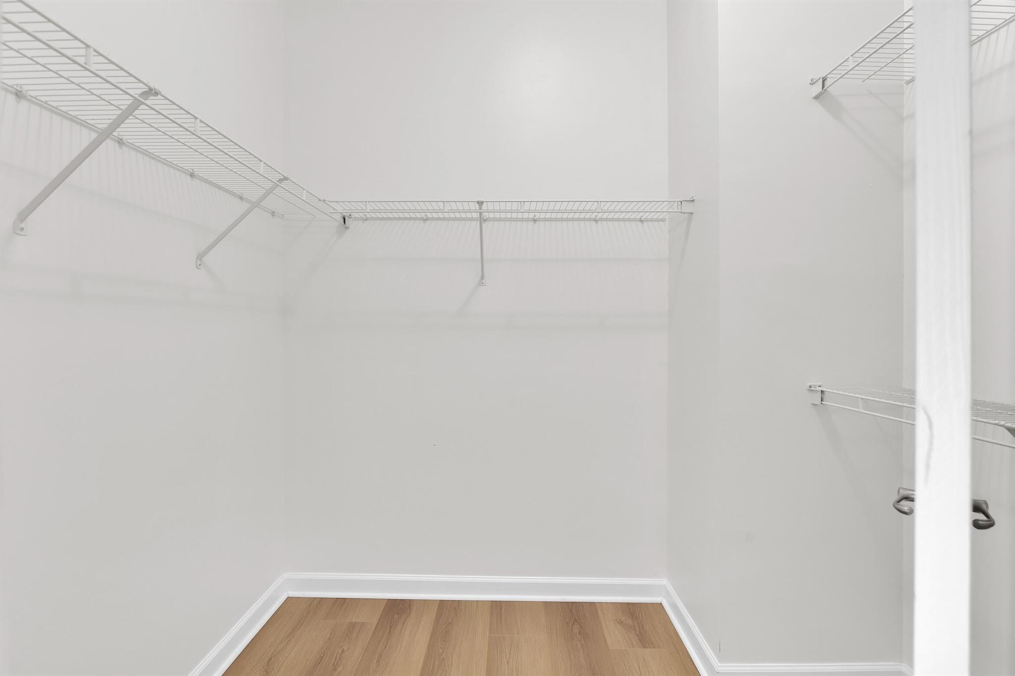 HARBOUR OAKS - Residential Lease
