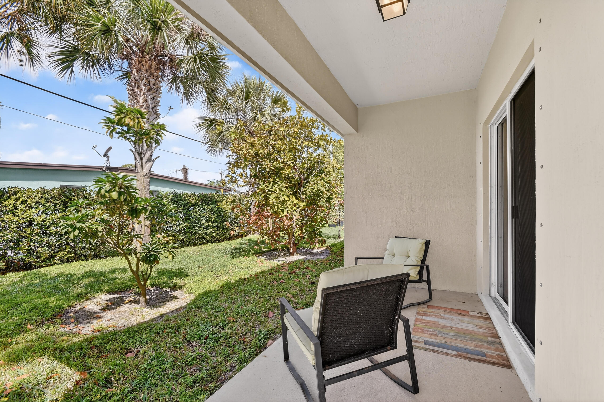 WHITNEY PARK - Residential