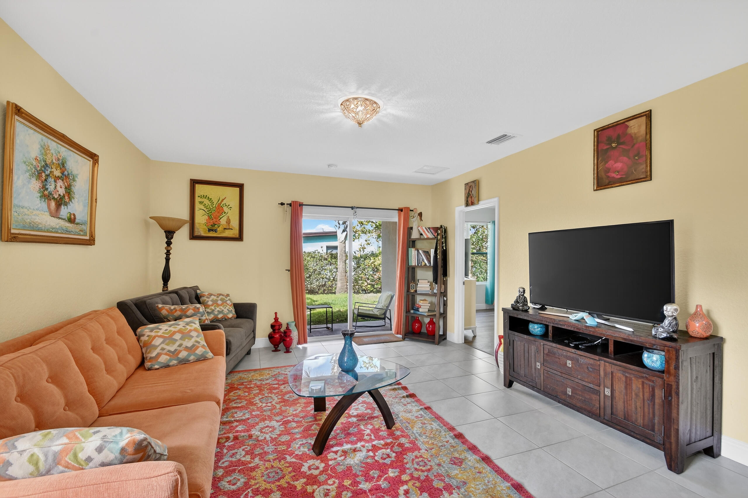 WHITNEY PARK - Residential