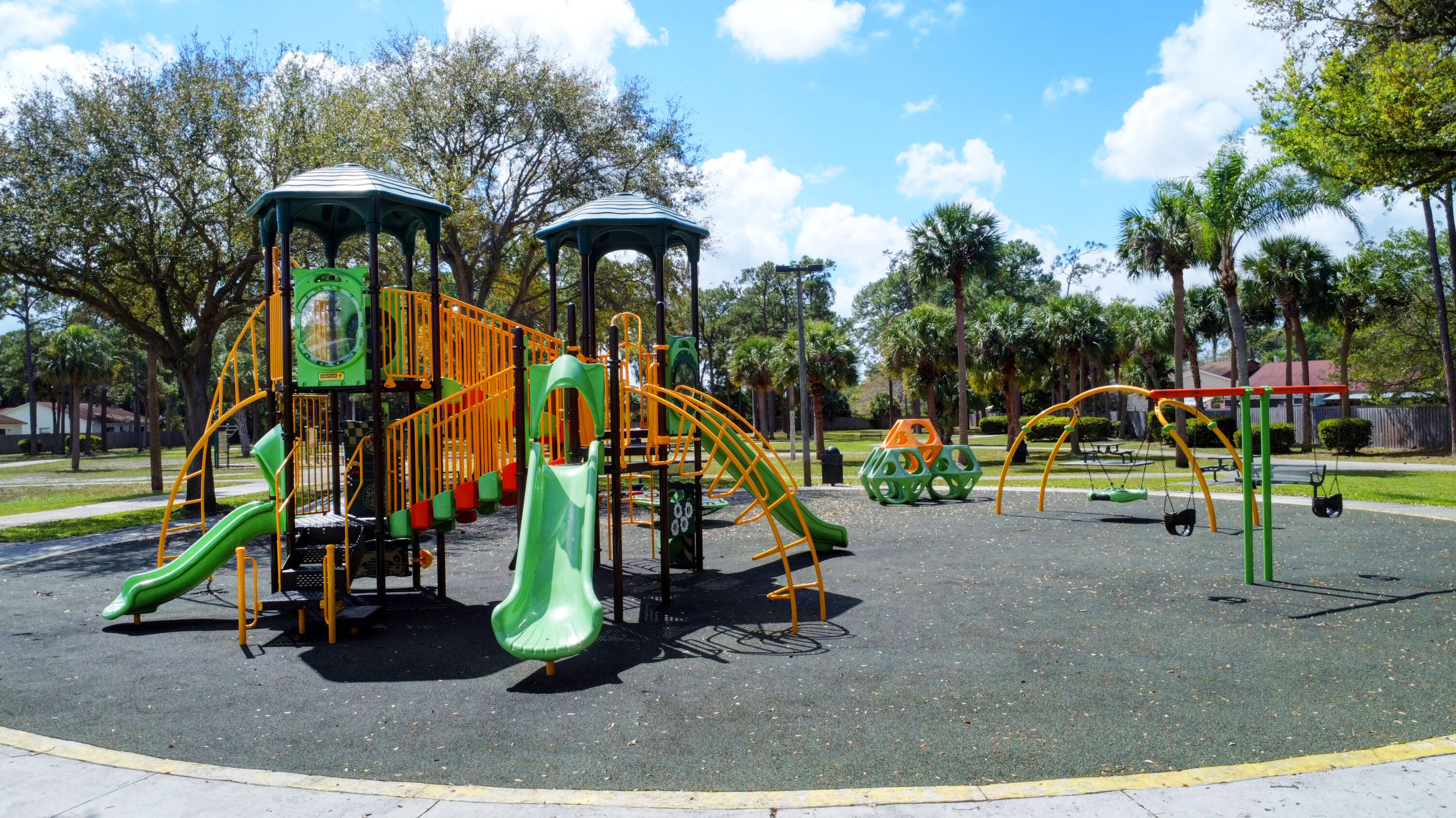 WHITNEY PARK - Residential