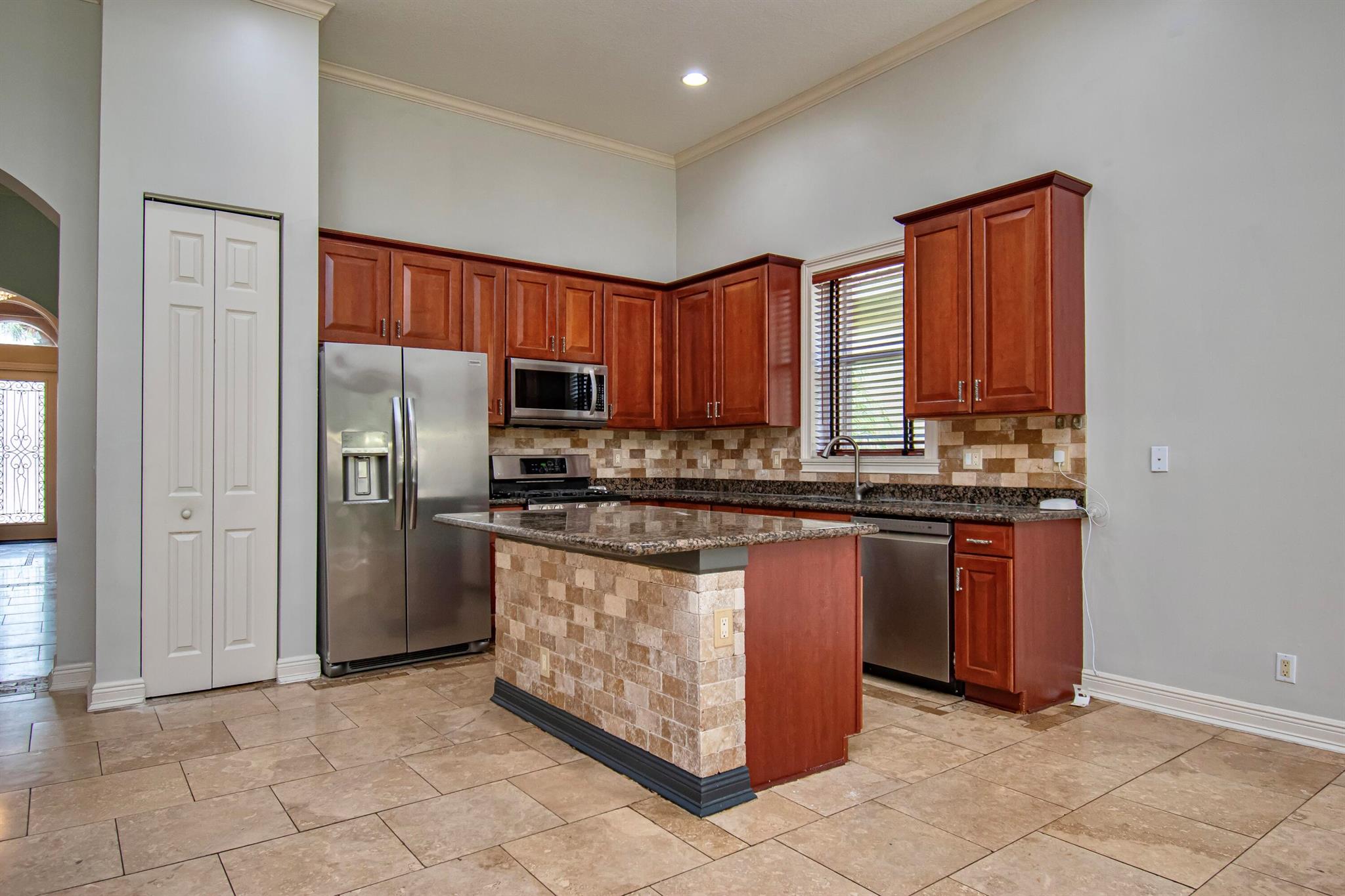 WYNDSONG ISLE ESTATES - Residential Lease