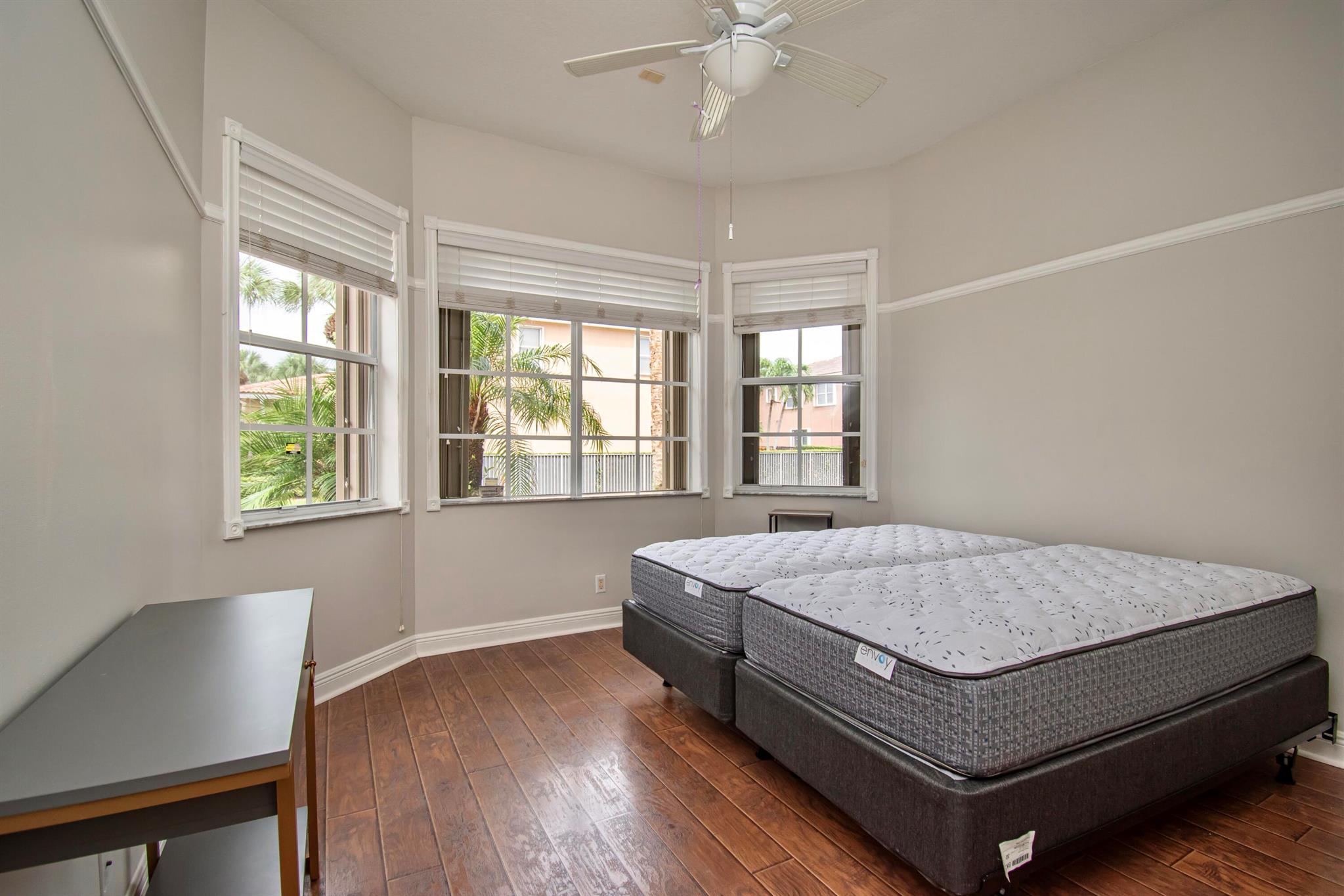 WYNDSONG ISLE ESTATES - Residential Lease