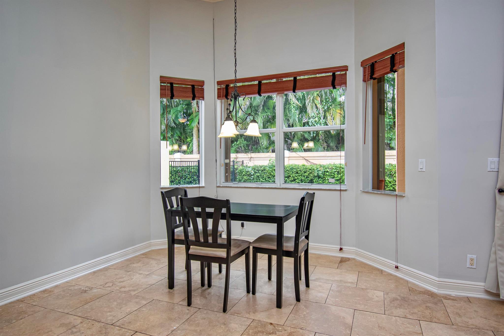 WYNDSONG ISLE ESTATES - Residential Lease