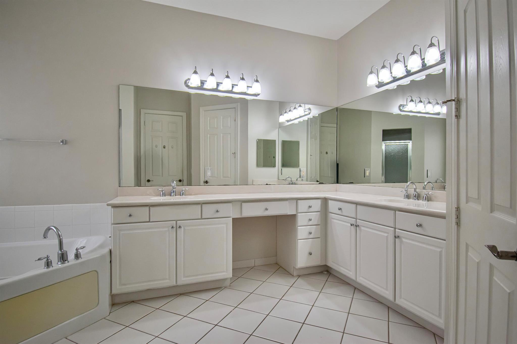 WYNDSONG ISLE ESTATES - Residential Lease