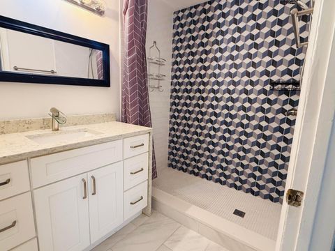 Tiny photo for 21 Crossings Circle #C, Boynton Beach, FL 33435 (MLS # B26021481)