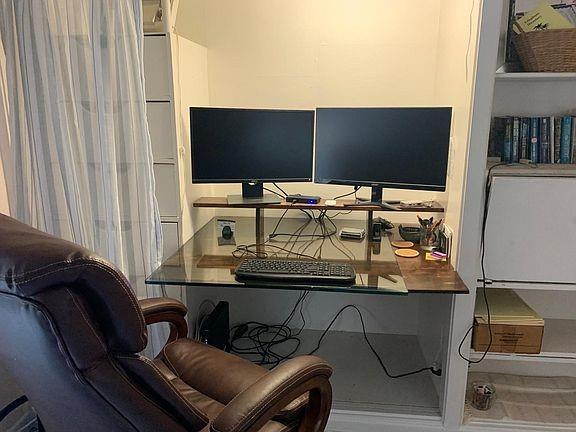 Palm Royal Apts Inc Condo - Residential Lease