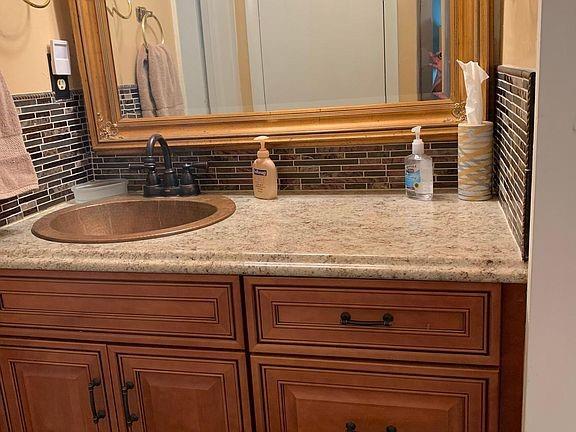 Palm Royal Apts Inc Condo - Residential Lease