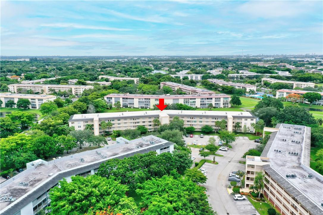 WYNMOOR VILLAGE - Residential