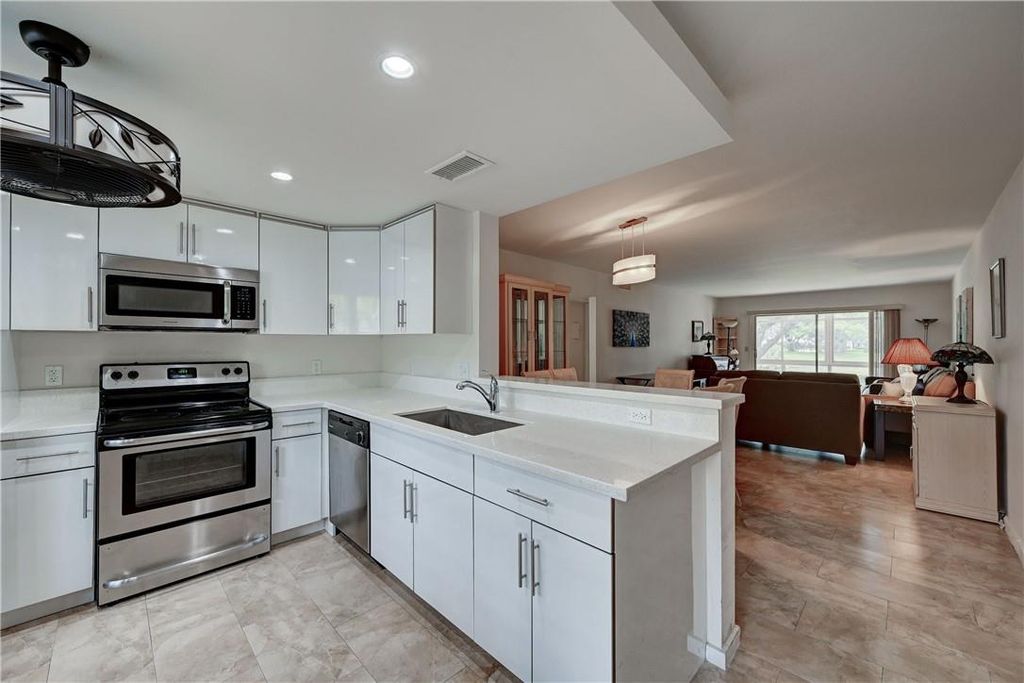 Photo of 3005 Portofino Isle #C1, Coconut Creek, FL 33066 (MLS # F10386458)