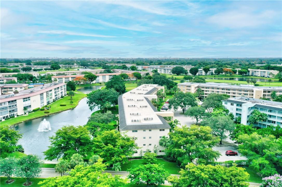 WYNMOOR VILLAGE - Residential