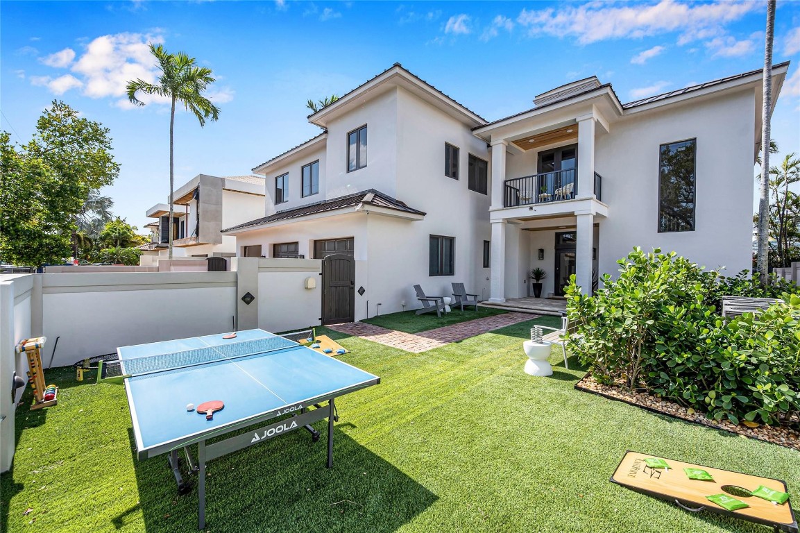 1949 Harbourview Drive