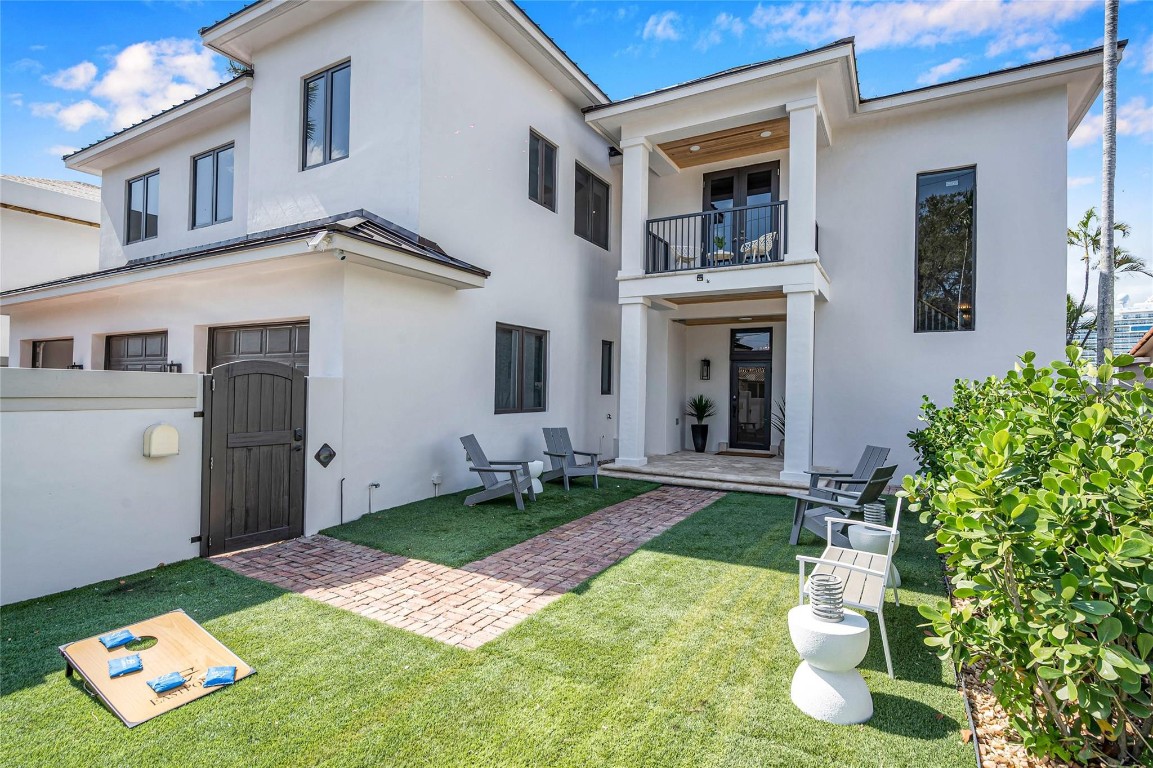 1949 Harbourview Drive