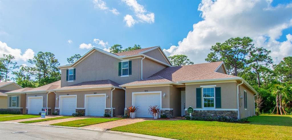 Photo of 956 NE Trailside Run, Port Saint Lucie, FL 34983 (MLS # R10668028)