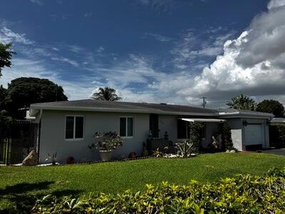 No HOA single family home great location and quick move in, garage in the back will be kept by the landlord and not included on the rent, lawn care included.