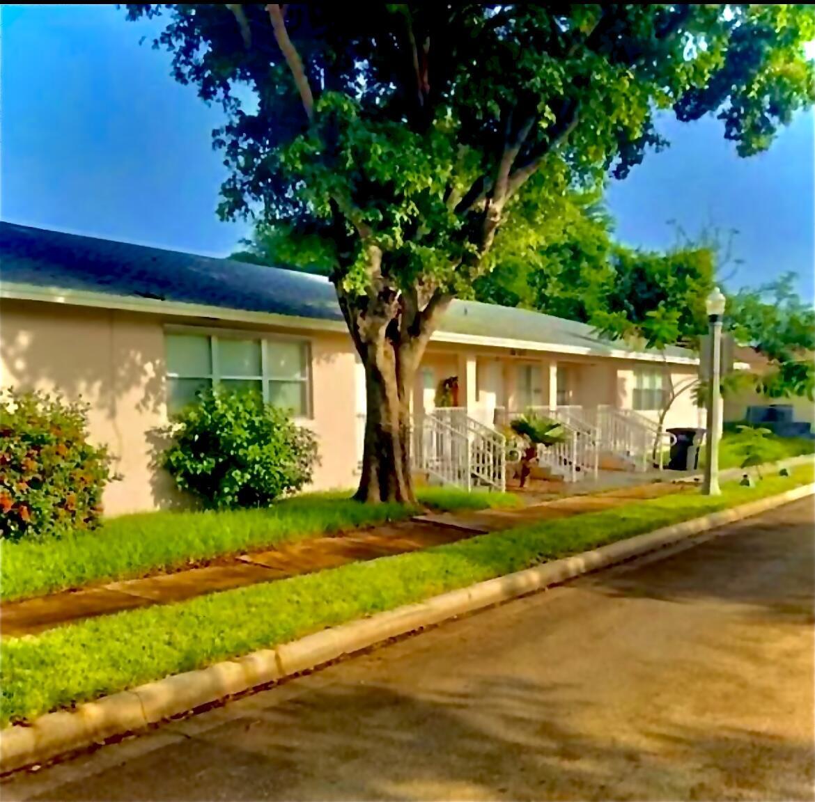 CLOWS - Residential Lease