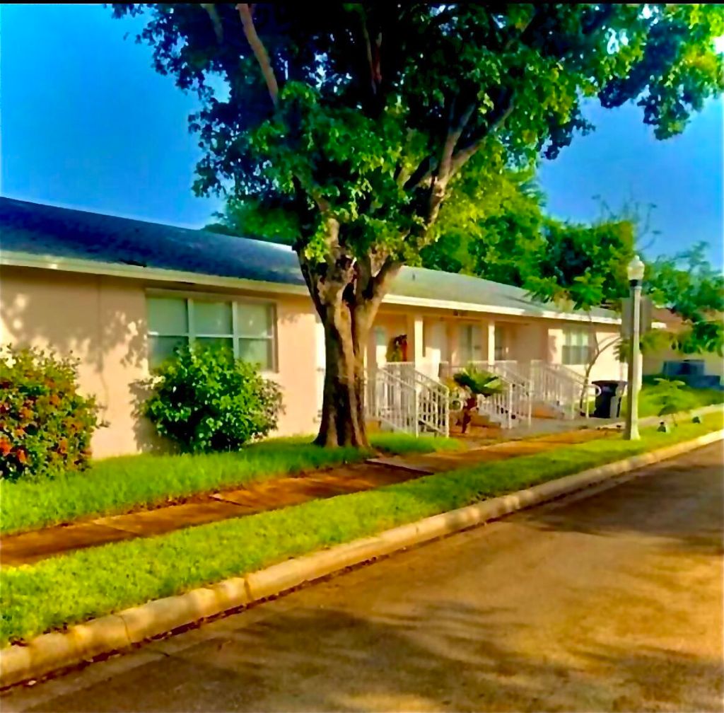 Photo of 701 5th Street #1, West Palm Beach, FL 33401 (MLS # B26023451)