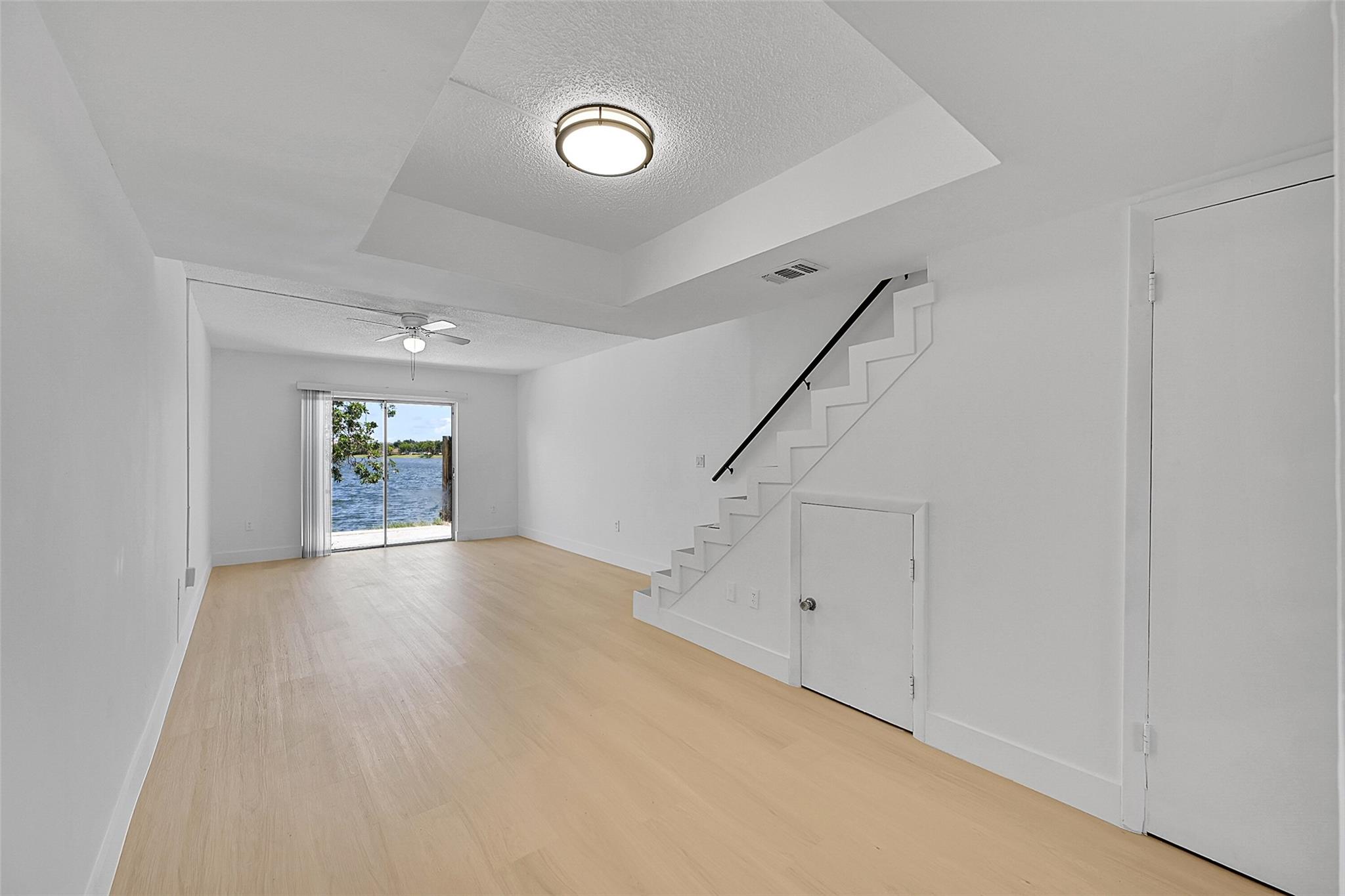 LAKESHORE TOWNHOMES CONDO - Residential