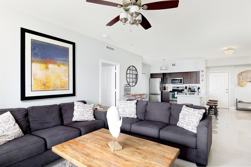 Photo of 255 NE 3rd Avenue #2501, Delray Beach, FL 33444 (MLS # R11085590)
