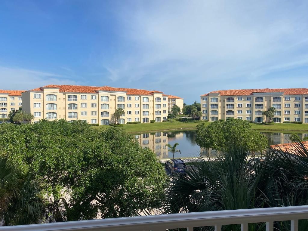 Photo of 7 Harbour Isle Drive E #305, Fort Pierce, FL 34949 (MLS # R10973679)