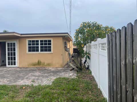 Tiny photo for 341 NW 52nd CT, Oakland Park, FL 33309 (MLS # B26046532)