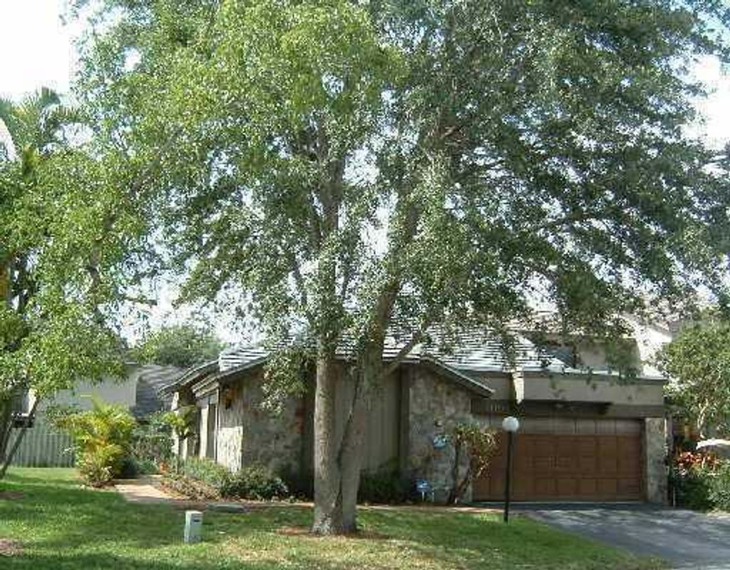 Photo of 11198 Marjoram Drive, Palm Beach Gardens, FL 33418 (MLS # R10958090)