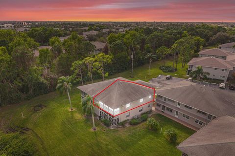 A home in Port St Lucie